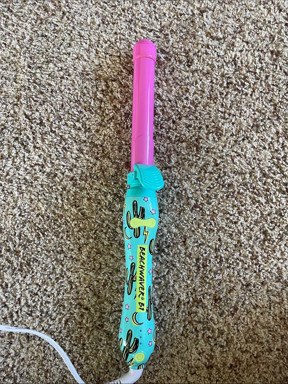 The Beachwaver Co.
Beachwaver B1 Neon Desert Limited Edition Curling Iron